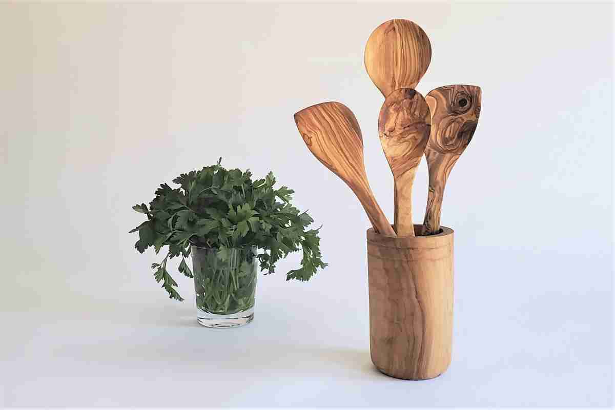 Utensils Holder & Olive Wood Spoons Set – Mediterra