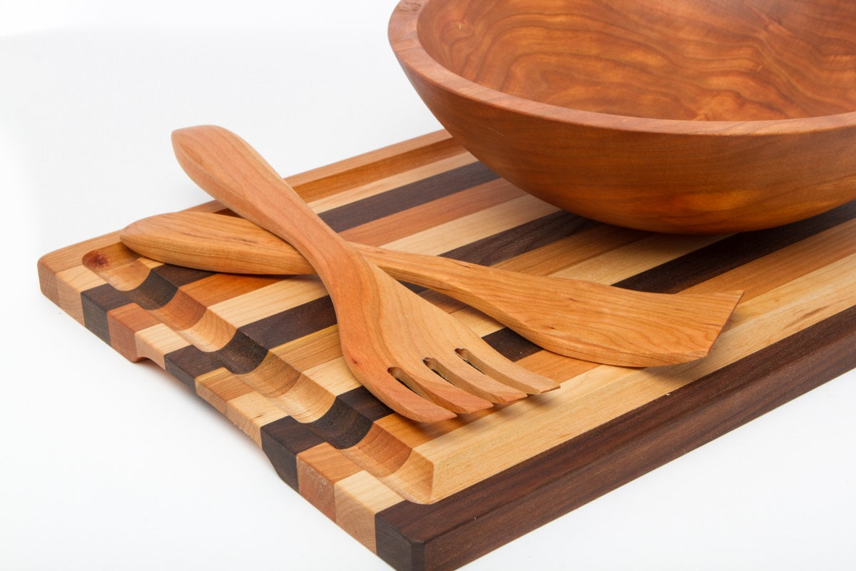 Small Wooden Cutting Board with Knife