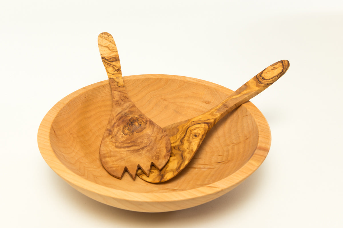 Largest Wood Chop Bowl with Mezzaluna 15 (Serves 8)