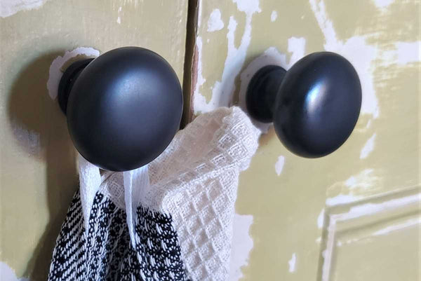 kitchen towel with hanging loop